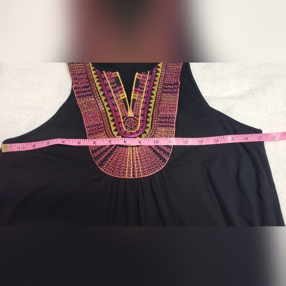 Ella Moss Women’s Black and Colorful Embroidered Sleeveless Top V Neck Size M - Picture 9 of 13